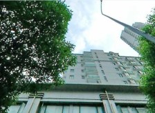 新出太阳宫旁低密度小高层电梯三房,产权车位