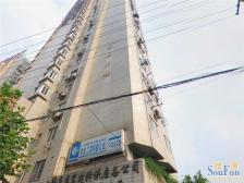 七色花&#x2B;向明。业主精装拎包入住。