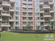 带大露台,做好了阳光房,不算违章建筑,只有契税