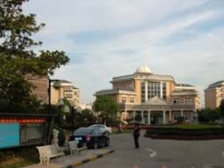 新上绿世界电梯高区!东苑品质,低调奢华!一览众山小!诚心出售