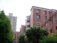 实用三房,带大花园,不靠路,很安静,多层洋房,德房率高