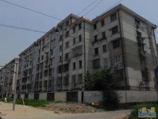 区域主推,中间楼层,采光视野好,去年装修的,近地铁