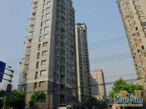 环境优美,客厅带阳台,两房朝南,价格好谈,配套完善,品质小区,现代风格