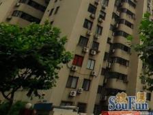 陆家嘴 南向3房,诚意卖,户型方正 适合居家