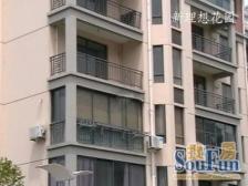 可两套独立入户,也可电梯复式 临河位置 视野开阔