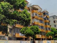 店长主推全明三房,采光通风好,小区美丽,看房方便