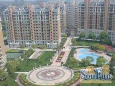 税费各付,前面正对公园,后面正对泳池,有钥匙