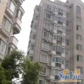 电梯房,一梯两户,主卧朝南,交通便利,居家装修