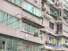 主卧朝南,交通便利,环境优美,居家装修