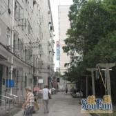 小区中间位置中间楼层有电梯,有钥匙随时看房