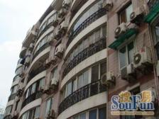 电梯房,带飘窗,景观房,环境优美,交通便利,居家装修,诚意出售