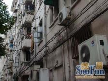 朝南带天井,已做房间,有房卡,实用面积大