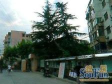 边套全明户型,电梯高层两房,采光充足