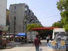 大龙港新村 一室一厅小户型 低总价 业主诚售