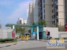 临别墅区房源!飞机户型!南北双阳台,绿化多!河景房!价好谈