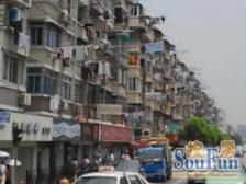 有电梯+中间位置+税费低+视野宽阔