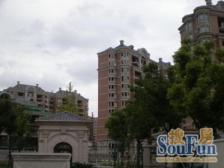 新出南北大两房,双卫,有车位,楼间距开阔,南北通透,诚意出售