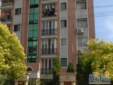 新明星花园 6室1厅 南 北