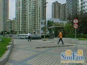 大众河滨酒店式公寓1室1厅东东南