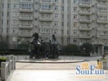 01年低密度商品房 地铁400米 车位1:1