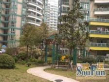 满五薇一 总高7楼有电梯,得房率高。新装修品牌家具。