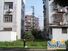 新上!南北通透一房,小区中间位置,视野采光好