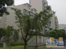 一梯两户,南北通透,闹中取静,交通便利