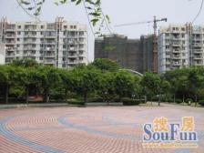 精装修南北两房,位置安静,看房提前约