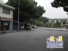 2楼两房朝南一房朝北正气大三房!客厅朝东开窗房龄新