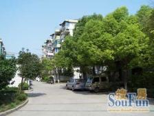 带采光天井,大开间,南北通透,环境优美,交通便利,居家装修