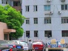 精装修,楼层好,不靠路,自住出租皆可,交通便利