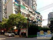 直看苏州河,视野开阔阳光好,出门商场+地铁