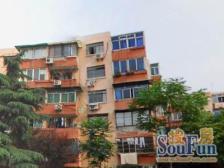 精装修,毗邻长风公园,近环球港,近13,15号轨交