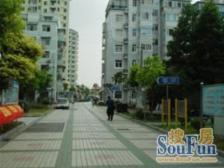 2004年一梯两户南北通三房,此价格带车位,徐汇滨江配套