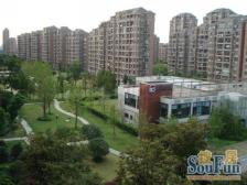 电梯复试,满五无税费,精装修,送超大露台,户型好