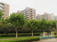 德平路地铁口00后纯商品房,大三房两厅低楼层