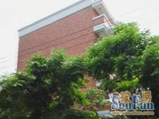 00年二期现浇,8年一套!位置好,精装拎包入住