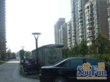 店长推荐!有车位落地窗楼汪!南北通 户型正 近地鉄 房东诚意