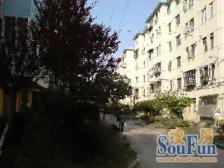 一年前精装修,可拎包入住,曹杨路地铁口,内环内