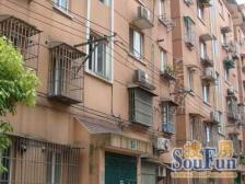 小三房,价格可谈,不靠路,税费低