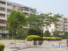 正气三房,位置好,小区停车方便