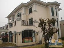 徐汇区中环内,小区位置好,采光充足,环境优美,近锦江乐园