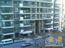 卫生间全明,大开间,小区入口附近,品质小区