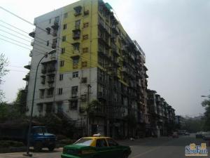 文庙前街67号1室1厅东北