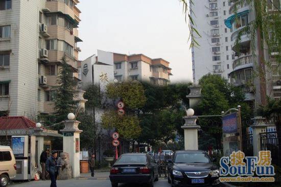 小区相关图