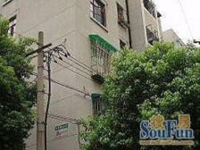 南北两房,上下面积一样,送露台。