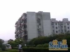 中间楼层,公园景观大两房,位置安静,采光很好