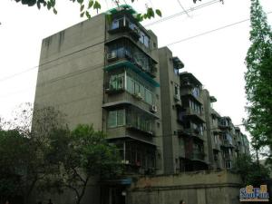 前锋小区2室1厅东南