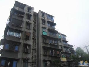 磨底河沿街7号2室1厅西南