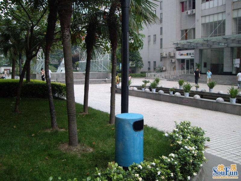 小区相关图